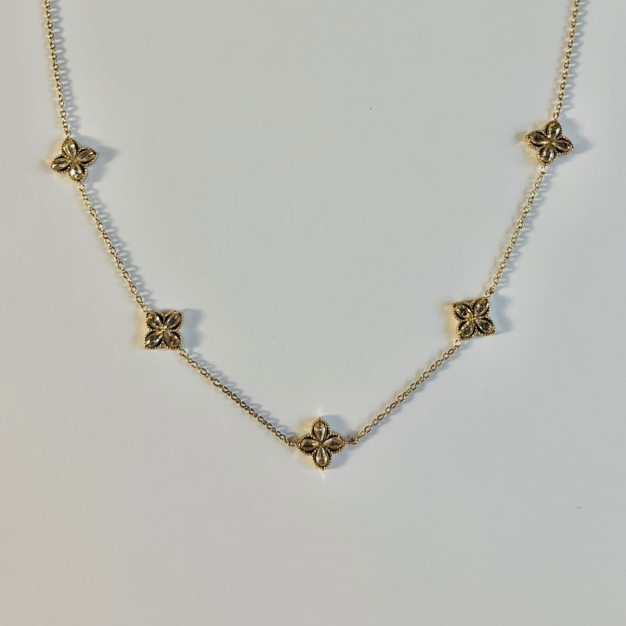 Collier Chayna